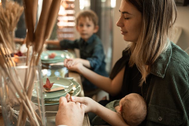 Kasdienė šeimos malda: kaip ją įtraukti į rutiną?